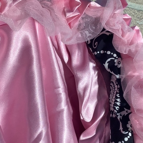 Baby Bella Maya - super cute car seat cover - Luxury baby - satin pink & ruffles - Picture 8 of 8